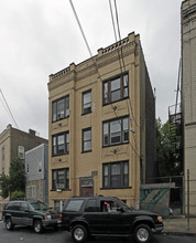 27 Gray St in Jersey City, NJ - Building Photo - Building Photo