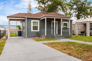 807 NW 1st Ave in Mulberry, FL - Building Photo
