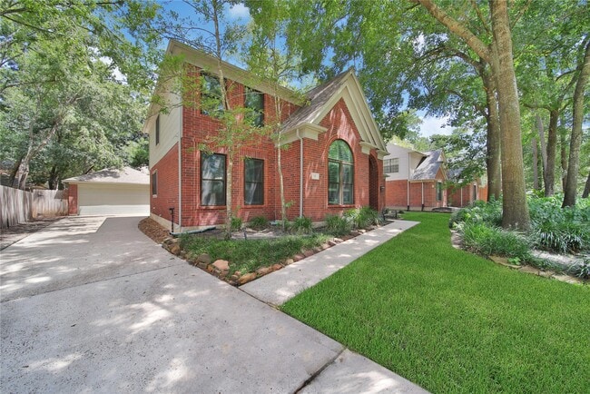 11 Windledge Pl in Spring, TX - Foto de edificio - Building Photo