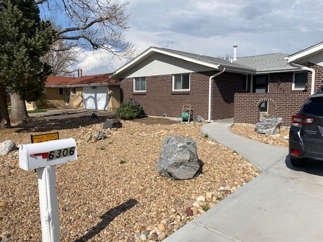 property at 6306 Union Ct