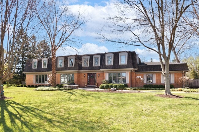 877 Fair Way in Libertyville, IL - Building Photo - Building Photo