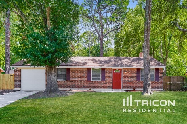 property at 2846 Tanglewood Blvd