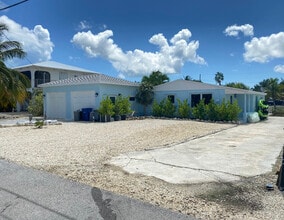 30872 Minorca Dr in Big Pine Key, FL - Building Photo - Building Photo