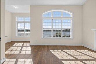 402 Sacandaga Loop in Fishkill, NY - Building Photo - Building Photo