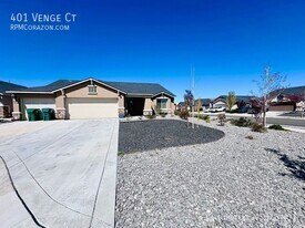 401 Venge Ct in Reno, NV - Building Photo