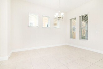 8567 Pinter St in Orlando, FL - Building Photo - Building Photo