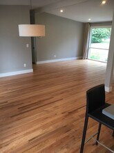 15064 SE 43rd Pl in Bellevue, WA - Building Photo - Building Photo