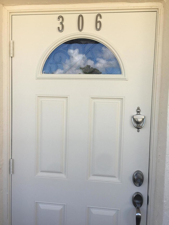 361 S Hollybrook Dr-Unit -306 in Pembroke Pines, FL - Building Photo - Building Photo