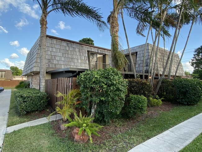 property at 1011 Springdale Cir