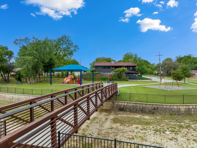 Apartments for rent in Benbrook, TX