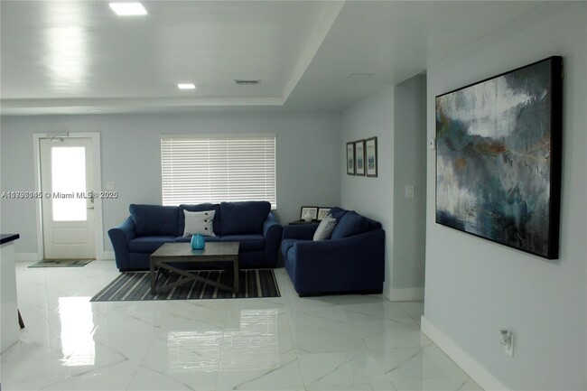 5124 SW 128th Ave in Miami, FL - Building Photo - Building Photo