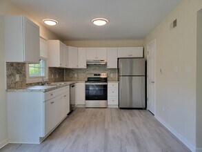 32 Cranfield Ct in Elizabethtown, PA - Foto de edificio - Building Photo