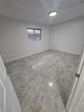 5615 NW 27th Ct-Unit -5615 in Lauderhill, FL - Building Photo - Building Photo
