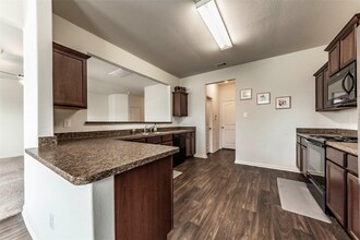 2809 Seacrest Ln in La Marque, TX - Building Photo - Building Photo