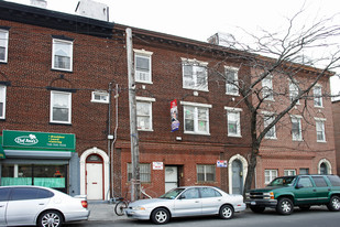 18-64 Flushing Ave in Ridgewood, NY - Foto de edificio - Building Photo