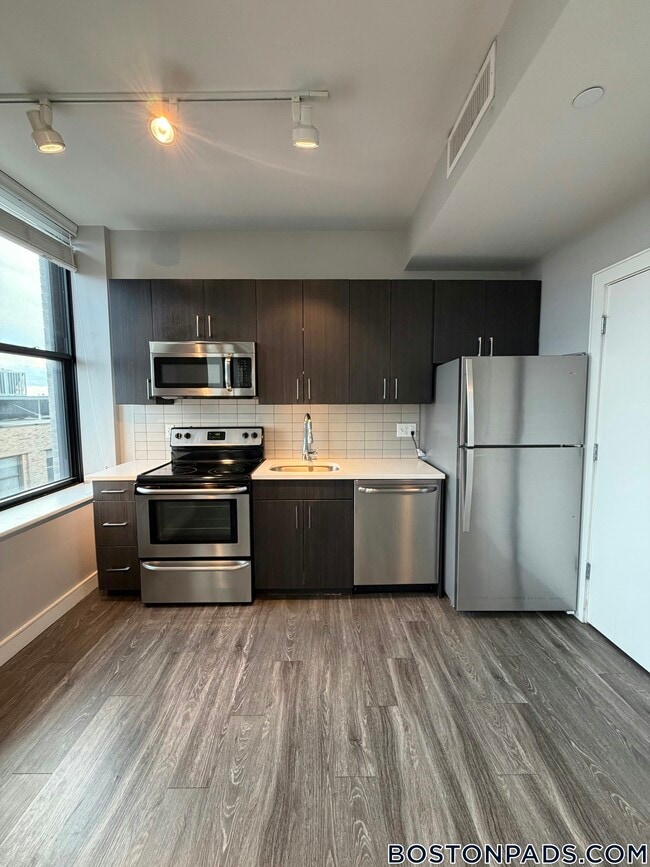23 Central Ave