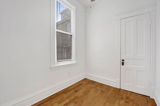 2702 W 24th Pl in Chicago, IL - Building Photo - Building Photo
