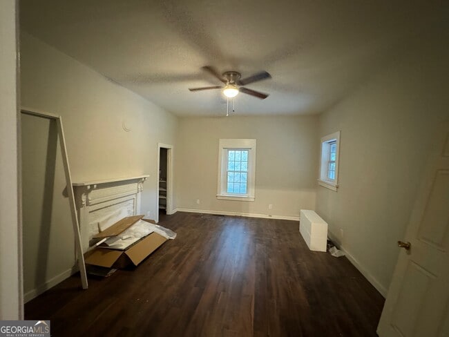 18 S Broad St in Porterdale, GA - Building Photo - Building Photo