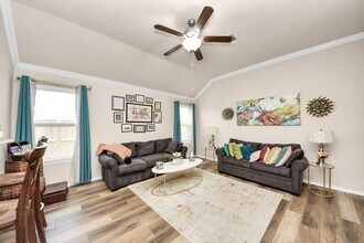 13810 Beckledge Ln in Houston, TX - Building Photo - Building Photo