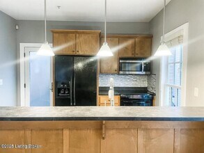 10606 Norton Commons Blvd in Prospect, KY - Building Photo - Building Photo