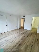 2341 NW 33rd St in Oakland Park, FL - Building Photo - Building Photo