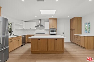 3647 Grand View Blvd in Los Angeles, CA - Building Photo - Building Photo