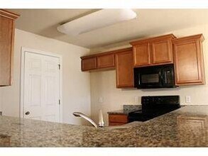 285 Jack Perry Dr in Centerton, AR - Building Photo - Building Photo