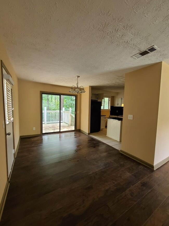 1069 Sparrow Ct in Norcross, GA - Building Photo - Building Photo