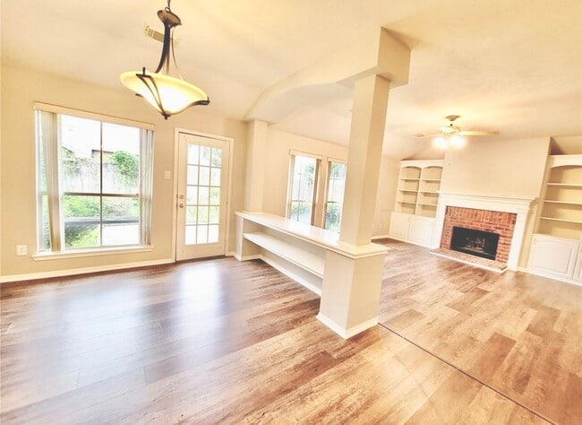 property at 4318 Laurel Creek Ct