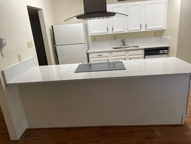 7206 Nutmeg Ln in Dallas, TX - Foto de edificio - Building Photo