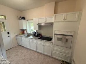 7 Saxon Wood Rd in White Plains, NY - Building Photo - Building Photo