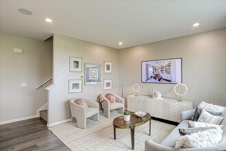 324 Kingsport Dr in South Elgin, IL - Building Photo - Building Photo