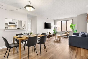 401 12th St S in Arlington, VA - Building Photo