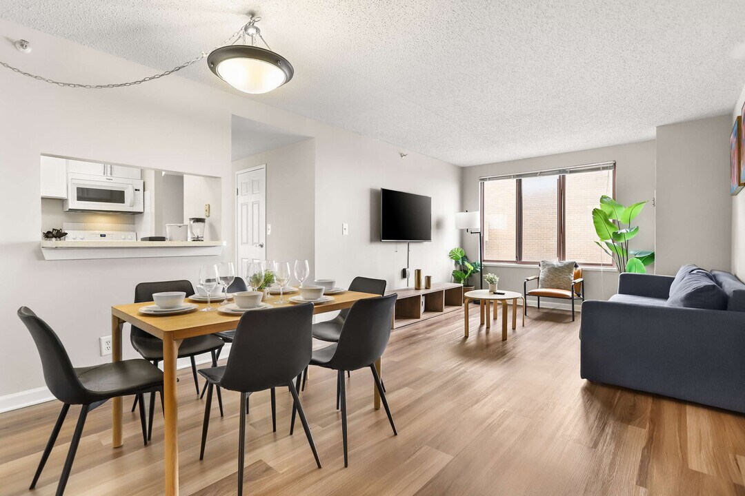 401 12th St S in Arlington, VA - Foto de edificio