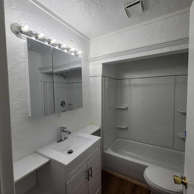2853 Fir St in Longview, WA - Building Photo - Building Photo
