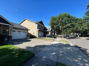 5519 66th Wy SE in Lacey, WA - Building Photo - Building Photo