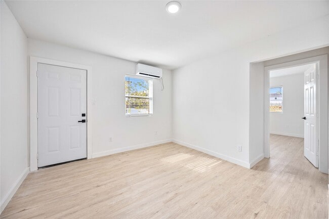 property at 6811 Del Rio St