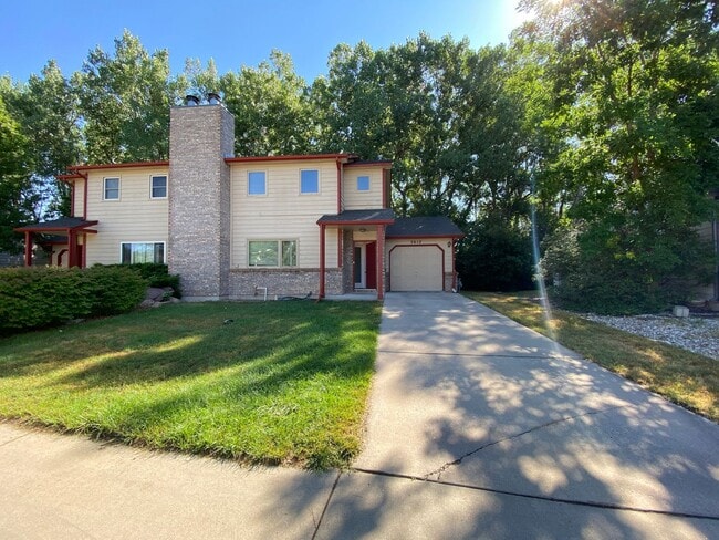 2612 Somerville Ct in Fort Collins, CO - Building Photo - Building Photo