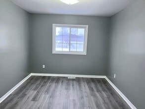 193 Prosperity Dr in Kitchener, ON - Building Photo - Building Photo