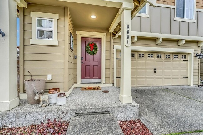 6951 Fresco Dr SE in Lacey, WA - Building Photo - Building Photo