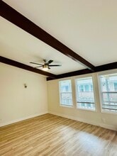 3600 Carmona Ave in Los Angeles, CA - Foto de edificio - Building Photo