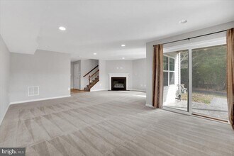 41625 Broxbourne Terrace in Aldie, VA - Building Photo - Building Photo