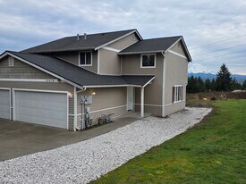 10515 140th Avenue Ct E in Puyallup, WA - Building Photo