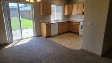 1802 N Aladdin Rd in Liberty Lake, WA - Building Photo - Building Photo