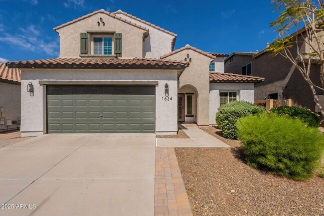 property at 1634 W Red Bird Rd