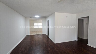 3018 Donna Dr in Jacksonville, FL - Building Photo - Building Photo