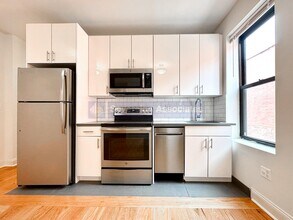 615 Fort Washington Ave in New York, NY - Building Photo - Building Photo