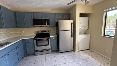 7911 Southgate Blvd in North Lauderdale, FL - Building Photo - Building Photo