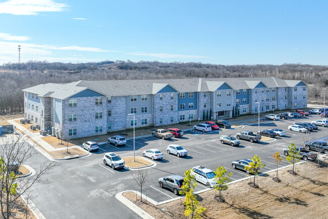 Glenpool Ridge - 55+ Senior Community in Glenpool, OK - Building Photo - Primary Photo