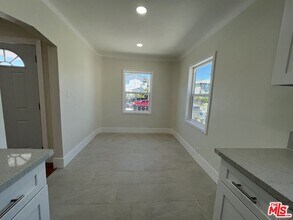 8640 Baring Cross St in Los Angeles, CA - Building Photo - Building Photo